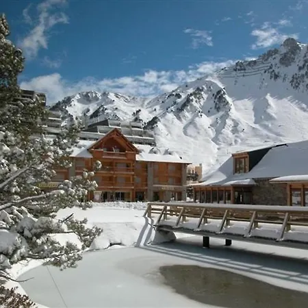 T2 Pour 6 Avec Terrasse, Piscine Couverte Et Parking A - Fr-1-404-275 * 巴涅尔德比戈尔